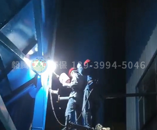 恒康鋁業(yè)中頻爐除塵器 現(xiàn)場加班加點安裝施工，全程監(jiān)護確保質(zhì)量保障安全